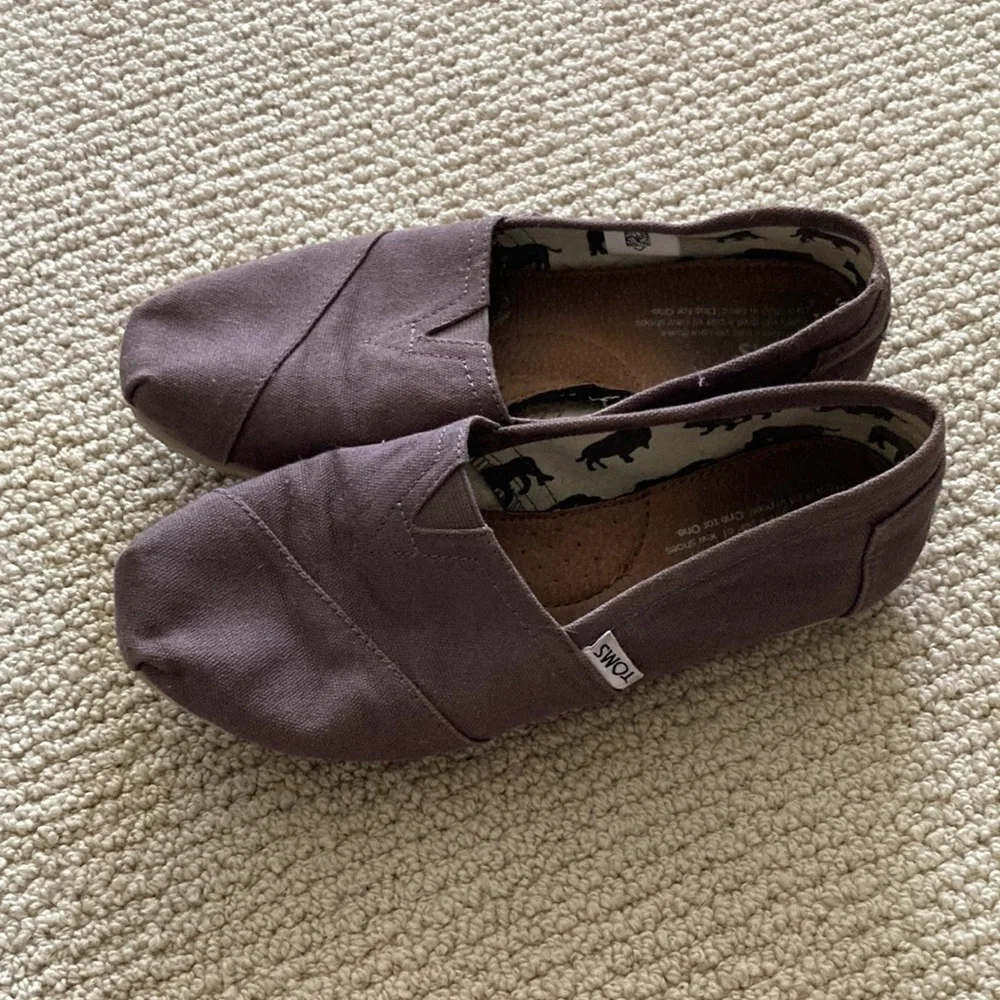Tom’s Classics Alpargata Shoes Loafers Flats Grey Excellent Conditon Size 8 EUC